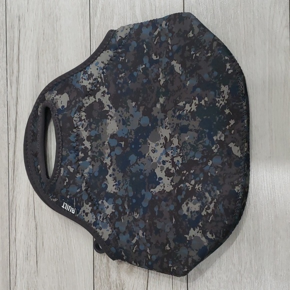 ***Free add on - Built unisex lunchbag - Picture 1 of 7